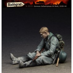 1/35 German Infantryman at Rest 1939-1944 Vol.3 (1 figure)