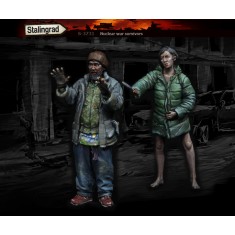 1/35 Nuclear War Survivors (2 figures)