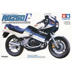 1/12 Suzuki RG250 Gamma Motorcycle