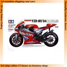 1/12 Yamaha YZR-M1'04 No.7/No.33