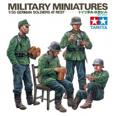 1/35 German Soldiers at Rest (4 figures)