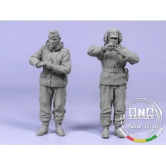 1/35 German Stug Crews, Winter 1942-1945 (2 Resin Figures, 3 Heads)