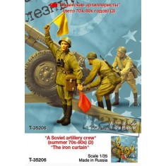 1/35 Soviet Artillery Crew in Summer 1970s-1980s "The Iron Curtain"