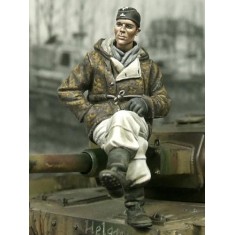 1/35 SS Panzer Crewman 