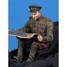 1/35 Soviet General 