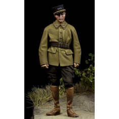 1/35 WWII French NCO (resin,1 figure)
