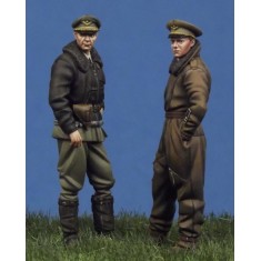 54mm Scale WWII Royal Hungarian Air Force Pilots (2 figures)