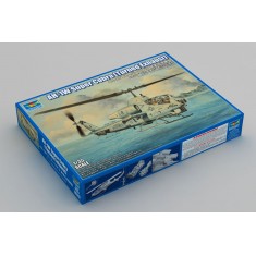 1/35 AH-1W Super Cobra Helicopter (Turned Exhaust)