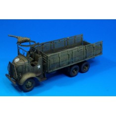 1/35 US AFKWX-353 2 1/2 Ton 6x6 Cargo Truck 17 Feet Opened Cab