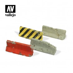 1/35 Damaged Concrete Barriers (4pcs)