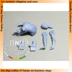 1/32 IJA Ground Crew with 40mm Ammo for Hasegawa kit