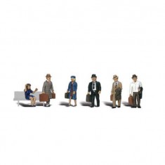 HO Scale Travelers (6 figures)
