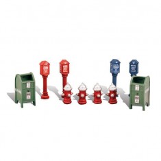 HO Scale Street Items (fire hydrants, mailboxes, emergency call boxes)