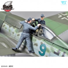 1/48 German Ta 152 H-1 Flight Assistant Set (1 x Pilot, 2 x Mechanic)