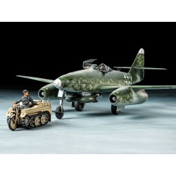 1/48 Messerschmitt ME262 A-2A with Kettenkraftrad 1/48 Messerschmitt ME262 A-2A with Kettenkraftrad