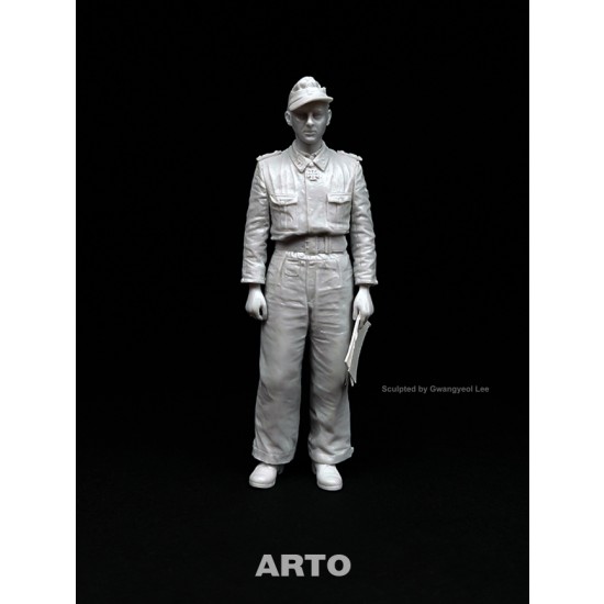 1/35 SS-Ostuf. Michael Wittmann s.SS.Pz.Abt. 101, Normandie 1944 1/35 SS-Ostuf. Michael Wittmann s.SS.Pz.Abt. 101, Normandie 1944