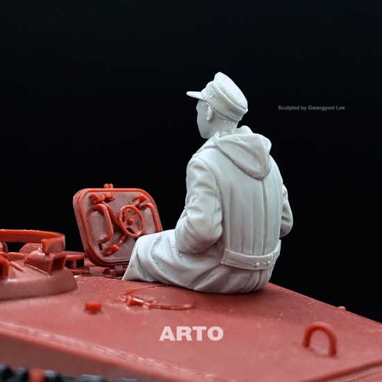 1/35 Perched Loader Sitting 1/35 Perched Loader Sitting