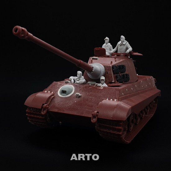 1/35 s.SS-Pz.Abt.501 Tiger-II Radio Operator and Driver 1/35 s.SS-Pz.Abt.501 Tiger-II Radio Operator and Driver