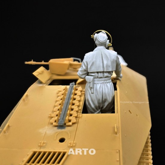 1/35 Herzer Commander 1/35 Herzer Commander