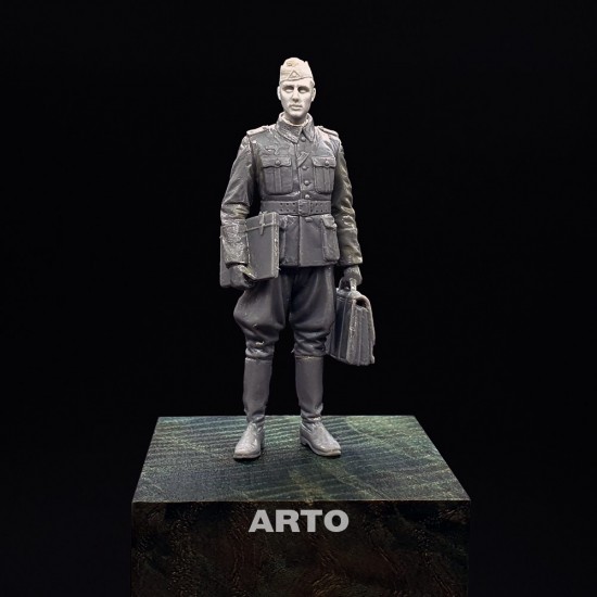1/35 WWII German Wehrmacht M38 Schiffchen (5 different heads) 1/35 WWII German Wehrmacht M38 Schiffchen (5 different heads)