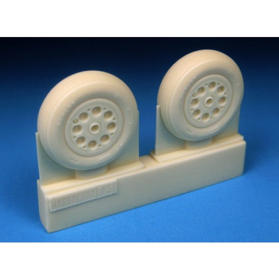 1/48 Gloster Meteor Mk.8 Main and Nose Wheels Set for Airfix kit 1/48 Gloster Meteor Mk.8 Main and Nose Wheels Set for Airfix kit