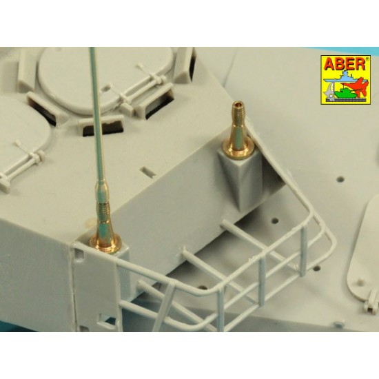1/35 NATO Antennas with Mount Bases (2pcs) 1/35 NATO Antennas with Mount Bases (2pcs)