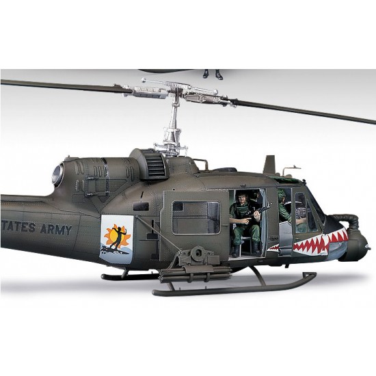 1/35 Bell UH-1C Huey Frog 1/35 Bell UH-1C Huey Frog