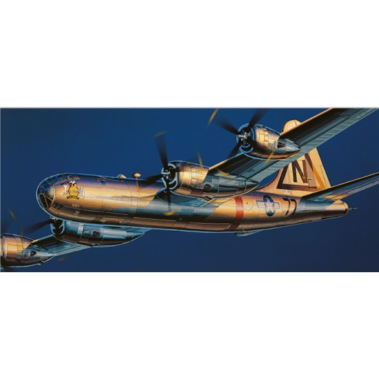 1/72 USAAF B-29A Superfortress Enola Gay and Bockscar 1/72 USAAF B-29A Superfortress Enola Gay and Bockscar