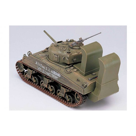 1/35 USMC M4A2 (75) Pacific Theater 1/35 USMC M4A2 (75) Pacific Theater