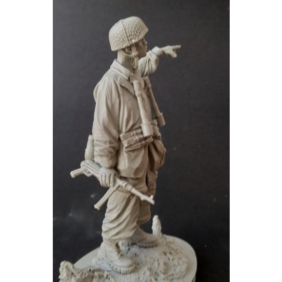 1/16 German Paratrooper 1/16 German Paratrooper