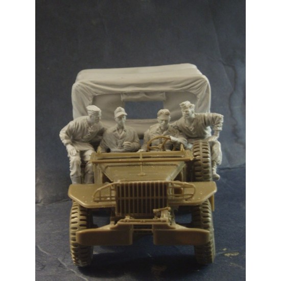1/35 German Crew for Captured Beep (Beutefahrzeug) (4 Resin Figures) 1/35 German Crew for Captured Beep (Beutefahrzeug) (4 Resin Figures)