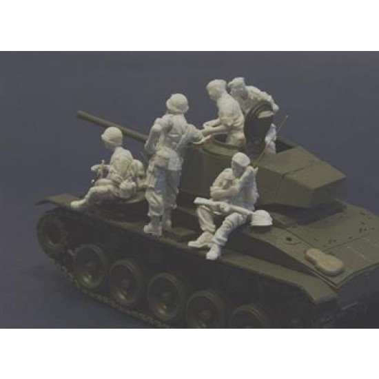 1/35 French Foreign Legion Crew for M24 Chaffee in Dien Bien Phu, Indochina (7 Figures) 1/35 French Foreign Legion Crew for M24 Chaffee in Dien Bien Phu, Indochina (7 Figures)