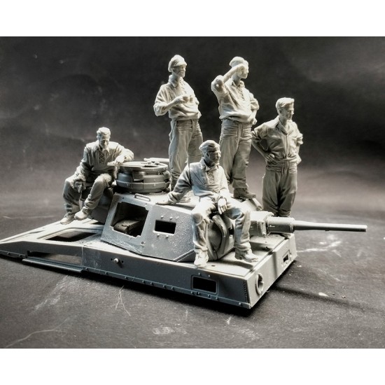 1/35 Viking Division Tank Crews for Panzer III, Eastern front (5 figures) 1/35 Viking Division Tank Crews for Panzer III, Eastern front (5 figures)