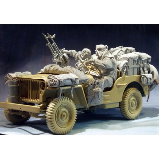 1/24 (75mm) LRDG Crew and Conversion Set for Willys Jeep (2 Resin Figures+Conversion Set) 1/24 (75mm) LRDG Crew and Conversion Set for Willys Jeep (2 Resin Figures+Conversion Set)