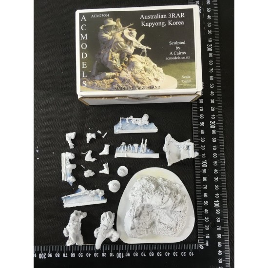 1/24 (75mm) Australian 3rd-RAR, Kapyong in Korean War (2 Resin Figures+Scenic Base) 1/24 (75mm) Australian 3rd-RAR, Kapyong in Korean War (2 Resin Figures+Scenic Base)