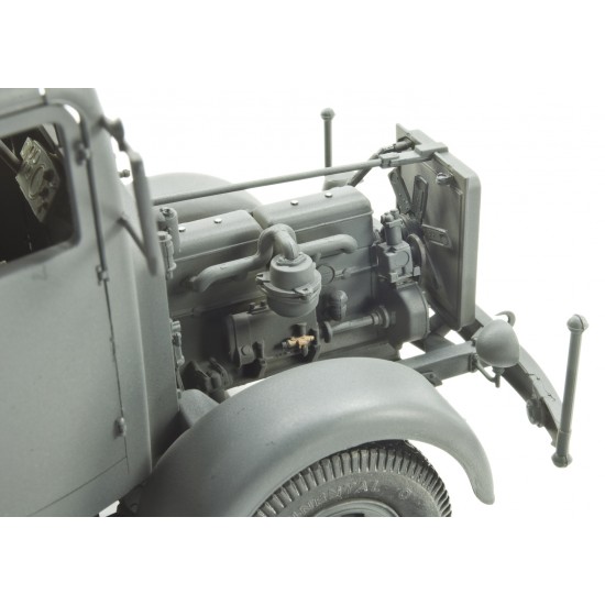 1/35 German Military Truck BUSSING NAG L4500S 1/35 German Military Truck BUSSING NAG L4500S