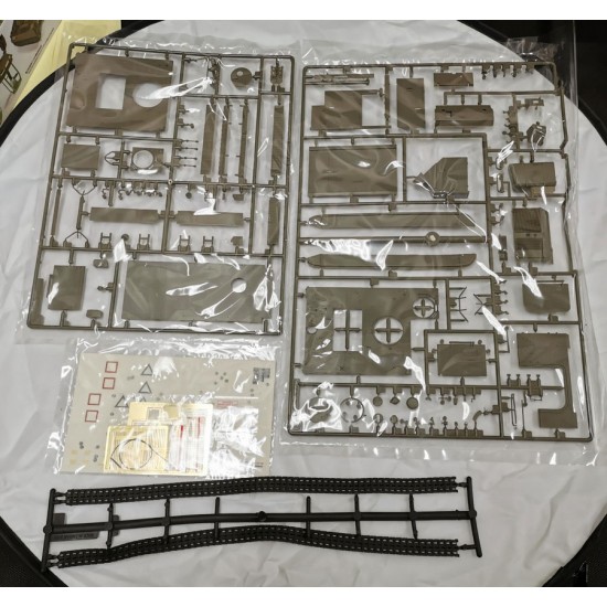 1/35 Vietnam War M113A1 LRV w/Australian Decals 1/35 Vietnam War M113A1 LRV w/Australian Decals