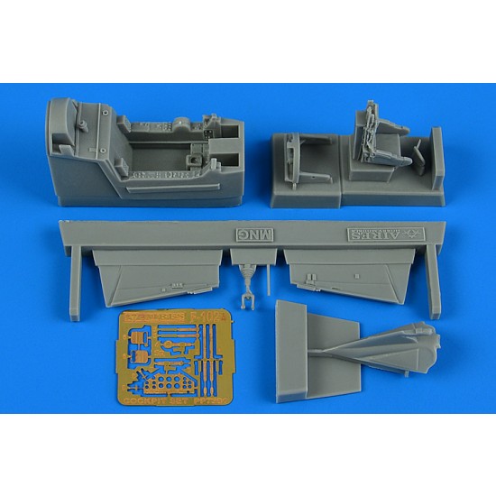 1/72 F-102A Delta Dagger Cockpit Set for Meng kits 1/72 F-102A Delta Dagger Cockpit Set for Meng kits