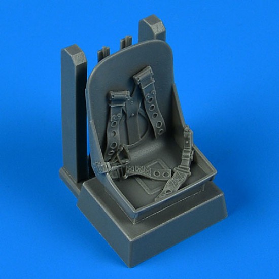 1/32 Gloster Gladiator Seat w/Safety Belts for ICM kits 1/32 Gloster Gladiator Seat w/Safety Belts for ICM kits
