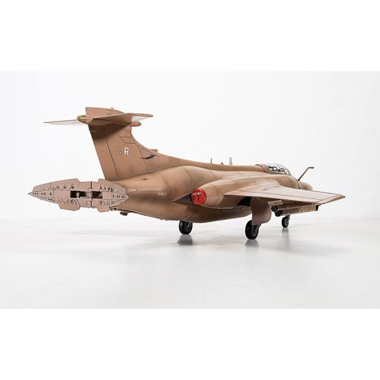 1/48 Blackburn Buccaneer S.2B 1/48 Blackburn Buccaneer S.2B