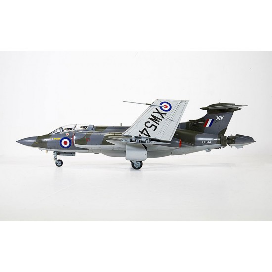 1/48 Blackburn Buccaneer S.2B 1/48 Blackburn Buccaneer S.2B