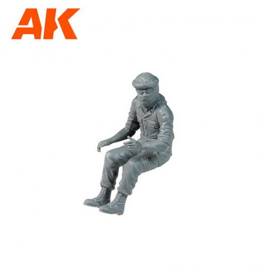 1/35 Technical Riders (4 Figures, vehicle Not included) 1/35 Technical Riders (4 Figures, vehicle Not included)