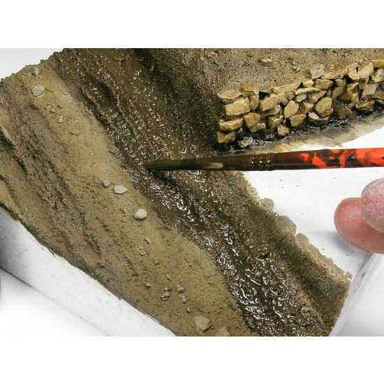 Diorama Series Acrylic Terrains - Wet Ground (250ml) Diorama Series Acrylic Terrains - Wet Ground (250ml)