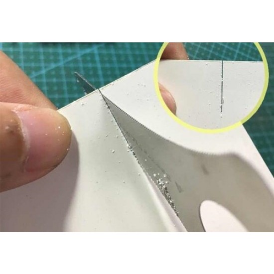 Mini Hand Saw for All Scale Models Mini Hand Saw for All Scale Models