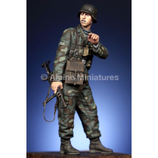 1/35 WSS Grenadier Set (2 figures) 1/35 WSS Grenadier Set (2 figures)