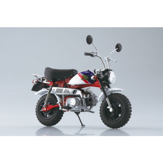 1/12 Diecast Honda Monkey Special Shasta White (Tricolor) Motorcycle 1/12 Diecast Honda Monkey Special Shasta White (Tricolor) Motorcycle