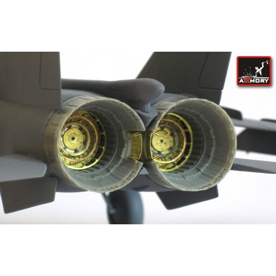 1/72 Mikoyan MiG-25R Reconnaissance Plane Conversion Set for Condor/Zvezda kits 1/72 Mikoyan MiG-25R Reconnaissance Plane Conversion Set for Condor/Zvezda kits