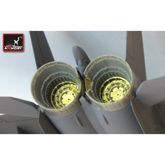 1/72 Mikoyan MiG-25R Reconnaissance Plane Conversion Set for Condor/Zvezda kits 1/72 Mikoyan MiG-25R Reconnaissance Plane Conversion Set for Condor/Zvezda kits