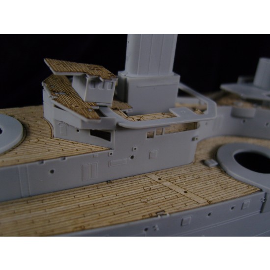 1/350 HMS Dreadnought 1907 Wooden Deck for Trumpeter kit #05328 1/350 HMS Dreadnought 1907 Wooden Deck for Trumpeter kit #05328