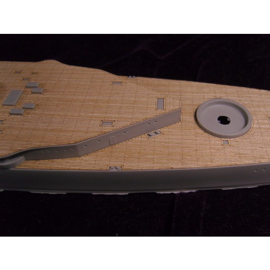 1/350 HMS Tiger Battle Cruiser 1914 Wooden Deck for Combrig kit 3534FH,3534WL 1/350 HMS Tiger Battle Cruiser 1914 Wooden Deck for Combrig kit 3534FH,3534WL